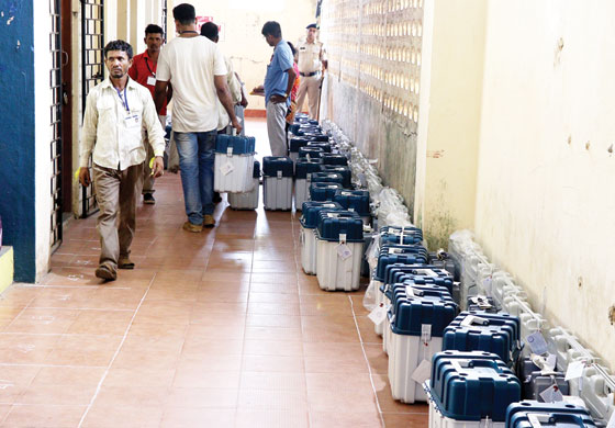 SECURITY LAPSE? Several EVMs remain outside STRONG ROOM even 20 hours after polling