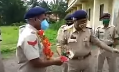 Recovered cop joins duty, gets ‘warm welcome’