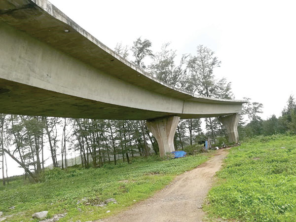 Locals want incomplete Keri-Tiracol bridge to  be finished soon