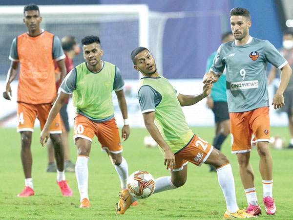 Gaurs charge up the title race with second spot in sight
