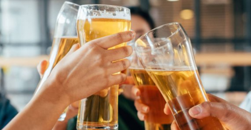 Tourists in Goa say cheers with beer, whisky