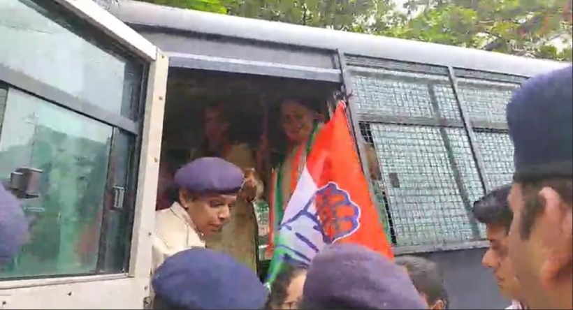 Congress & frontal organisations protest against inflation; detained by police for protesting