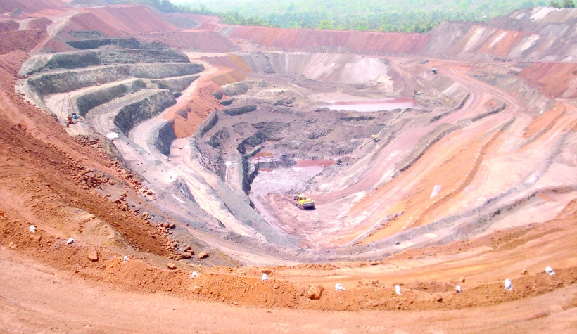 Stop empty assurances and  re-start mining, Sardinha tells govt