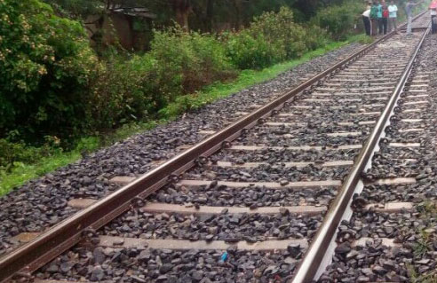 Air Force employee ends life by sleeping on Margao railway track