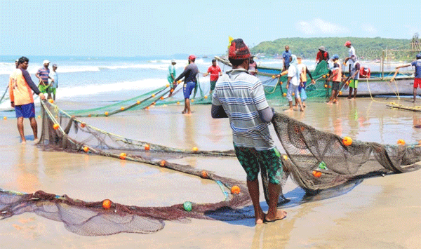 Cutbona, Betul fishermen  upset over delay