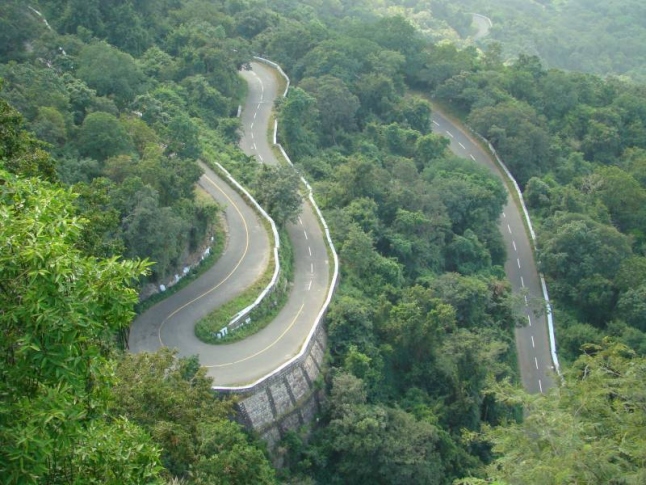 Heavy vehicular traffic permitted on Chorla Ghat from 10 pm to 5 am