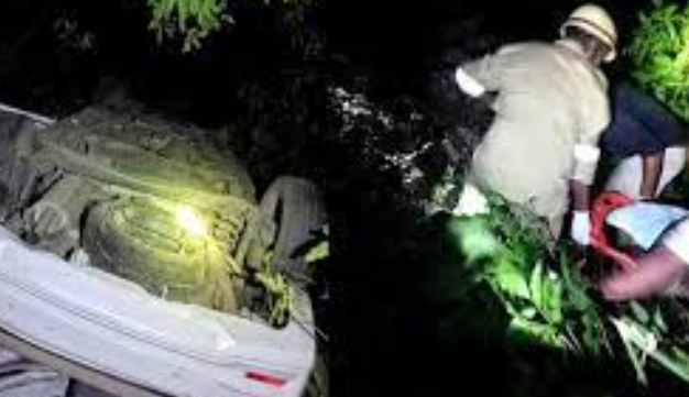 Vehicle falls into valley at Chorla Ghat, 2 dead, 4 injured