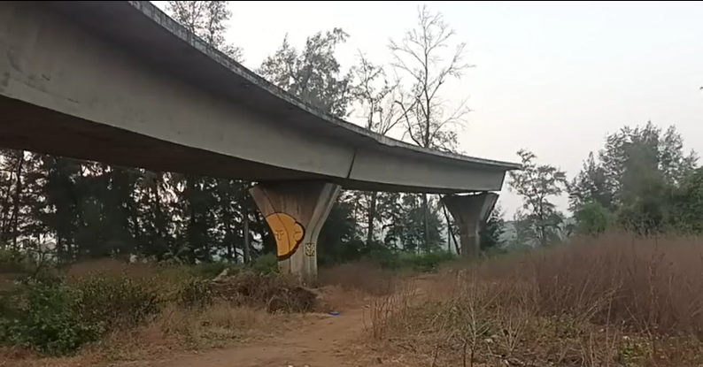 The unfinished Keri Tiracol bridge brings severe hardships to locals 