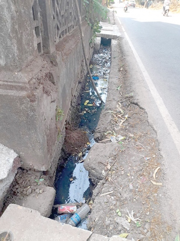 Sewage water released in open drains at Duler
