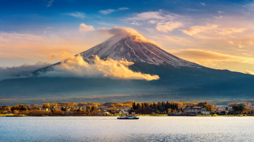 Japanese Authorities to Block View of Mount Fuji Due to Tourist Misbehaviour
