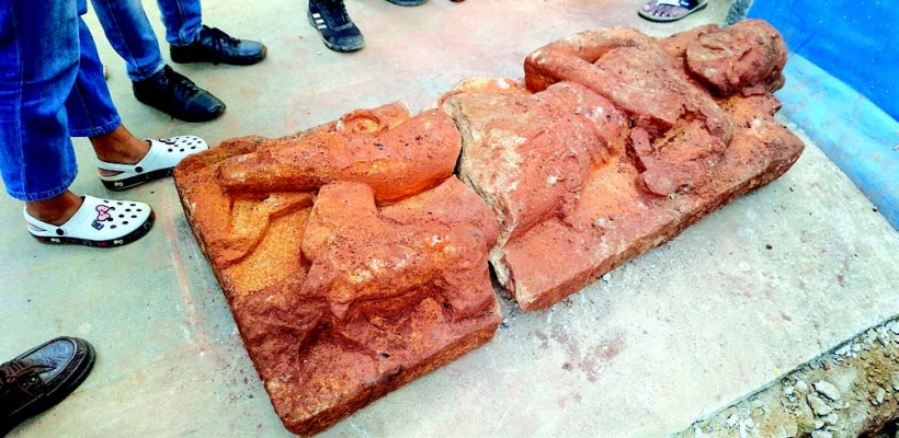Smart City workers unearth ancient ‘Paulista’ sculpture while digging in Panjim