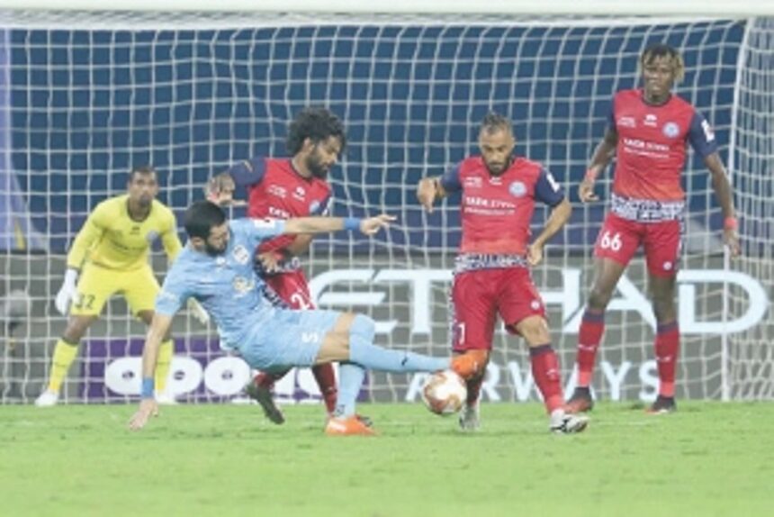 10-man JFC frustrate Mumbai City to a draw 1 10-man JFC frustrate Mumbai City to a draw