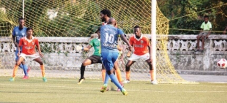 10-man Sporting Clube beat Guardian Angel 1 10-man Sporting Clube beat Guardian Angel