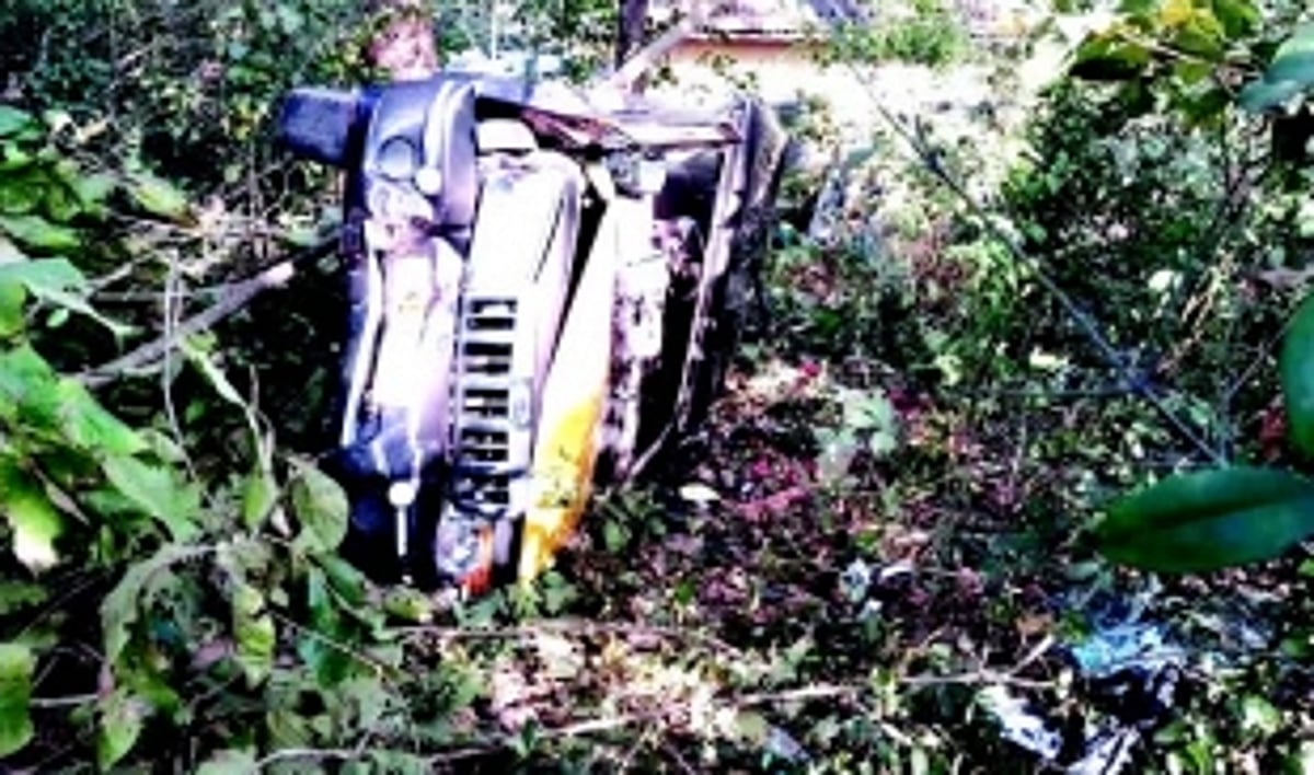 11 labourers injured as IOCL tempo overturns in Korgao