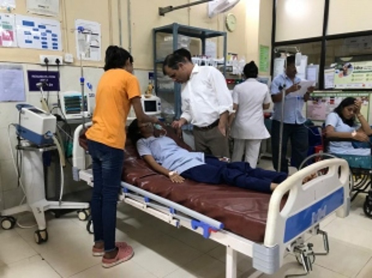 11 students hospitalised after being pepper sprayed