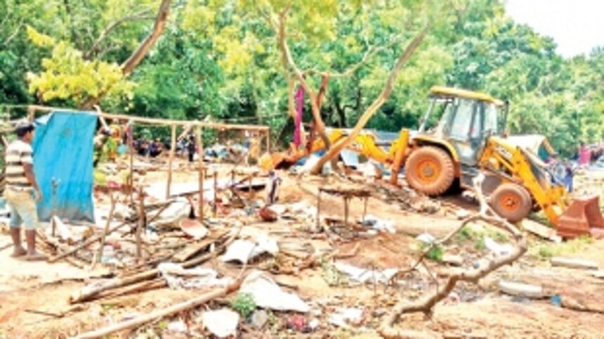 12 shanties demolished in Sancoale