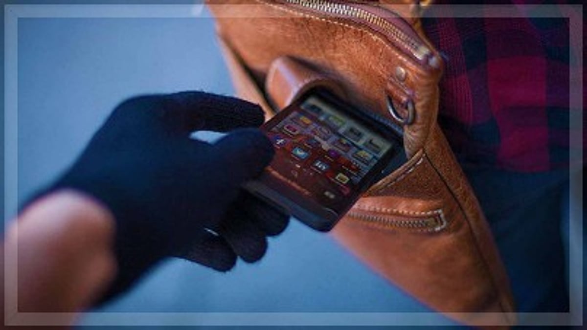 129 Mobile Phones Stolen at Event; Police Initiate Investigation