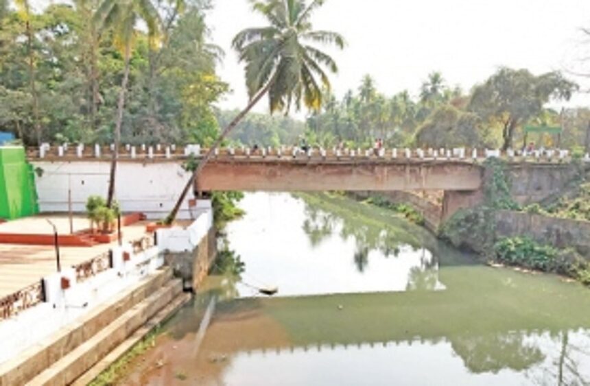 175 notices issued to people  for polluting Bicholim River