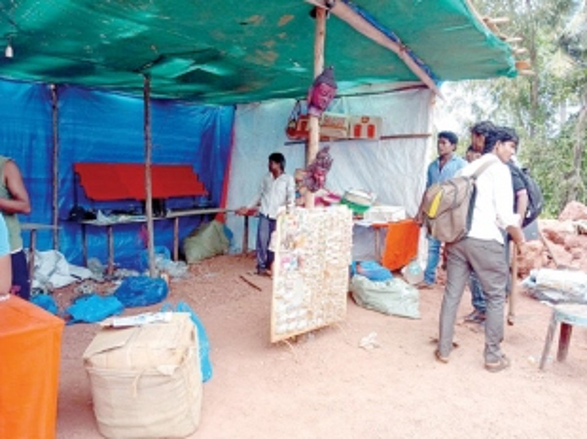 19 stalls at Chapora Fort entrance demolished