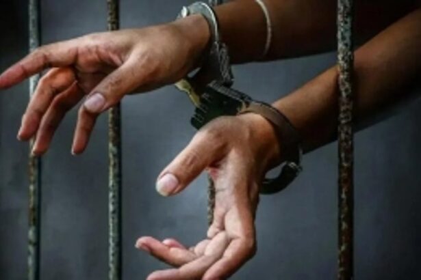 2 held with banned tobacco products of Rs 9.6 lakh in Navi Mumbai