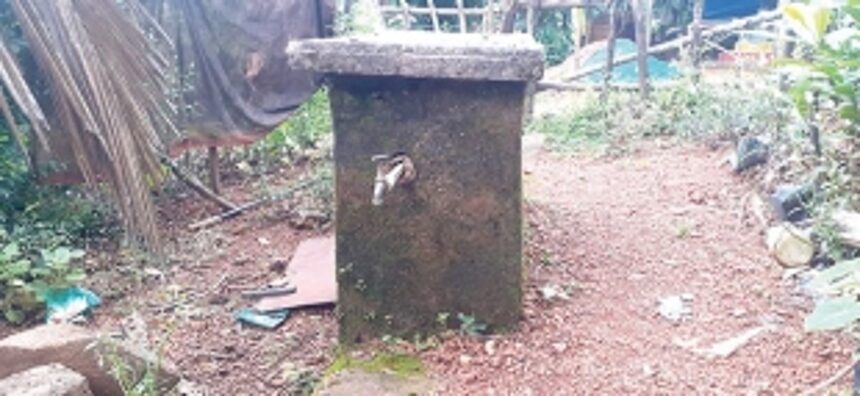 20 houses in Majikwada without tap water for 30 years! 1 20 houses in Majikwada without tap water for 30 years!