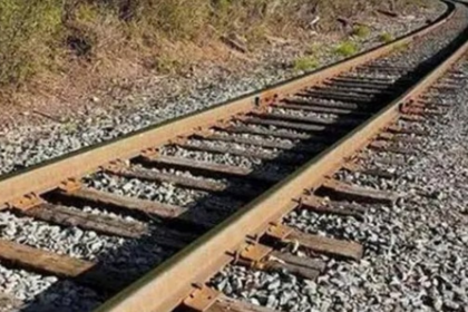 23-Year-Old Jharkhand Youth Fatally Hit by Train Near Sancoale While Wearing Earphones