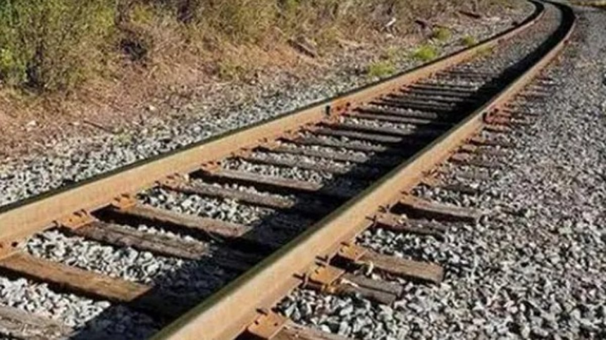 23-Year-Old Jharkhand Youth Fatally Hit by Train Near Sancoale While Wearing Earphones 1 23-Year-Old Jharkhand Youth Fatally Hit by Train Near Sancoale While Wearing Earphones