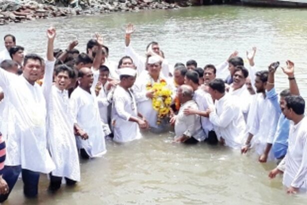 24-hour-long Bhajani Saptah concludes with sreefal immersion