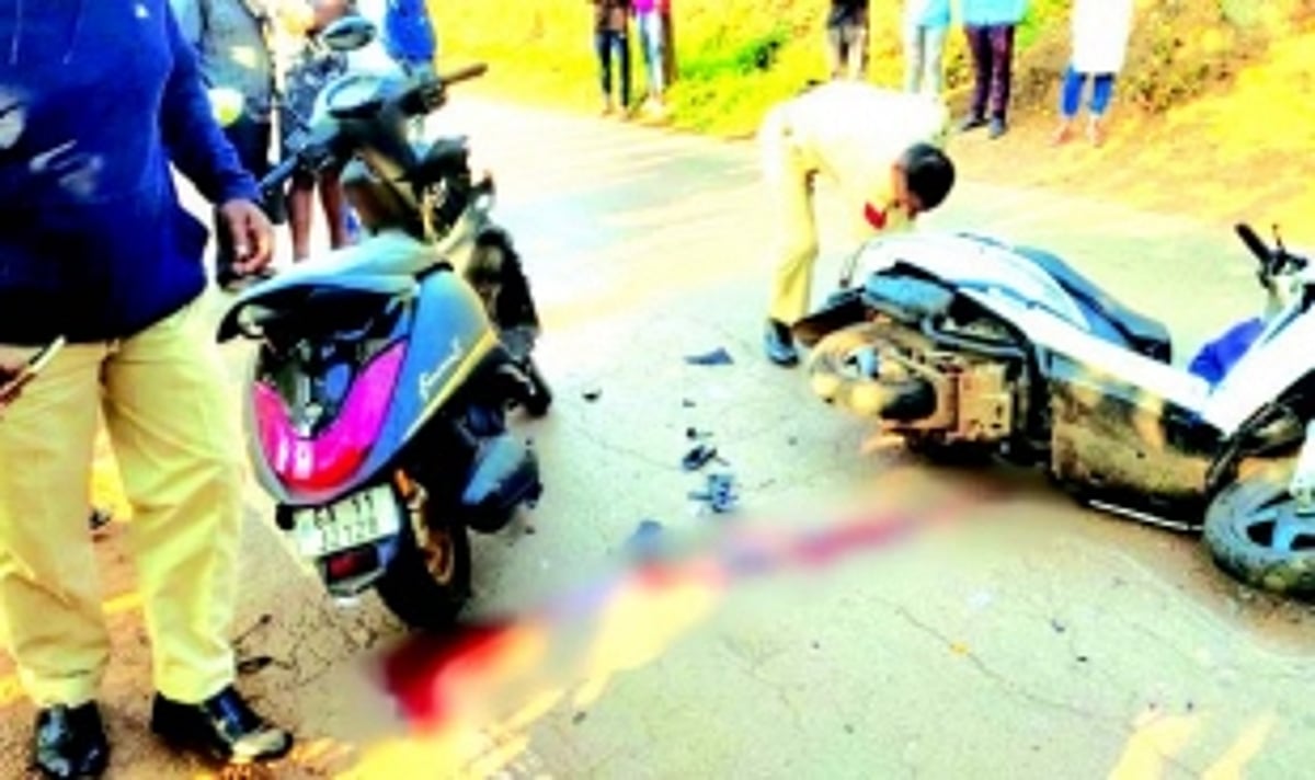 24-yr-old girl dies in head-on collision between two bikes