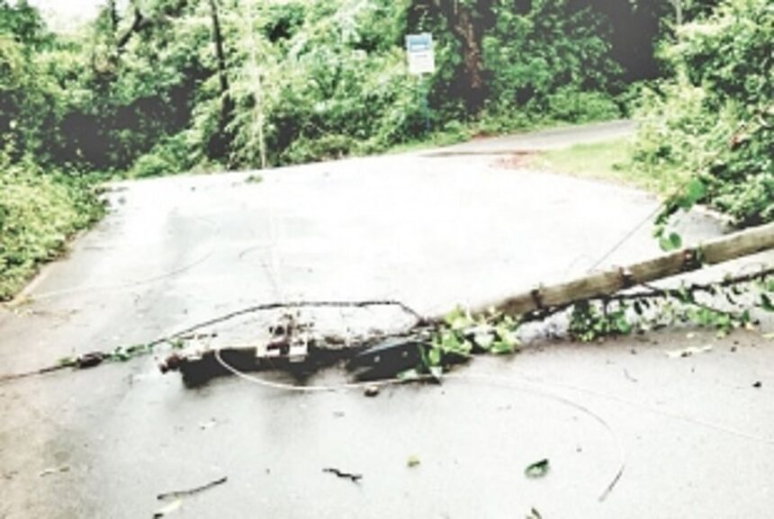 3 electric poles collapse in Velus village cause traffic jam