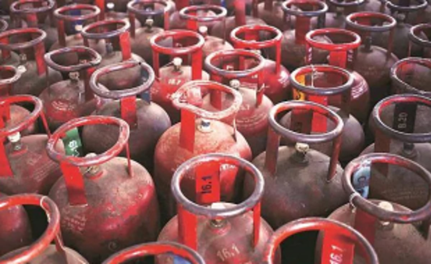 3 free LPG cylinders per year to every household: CM