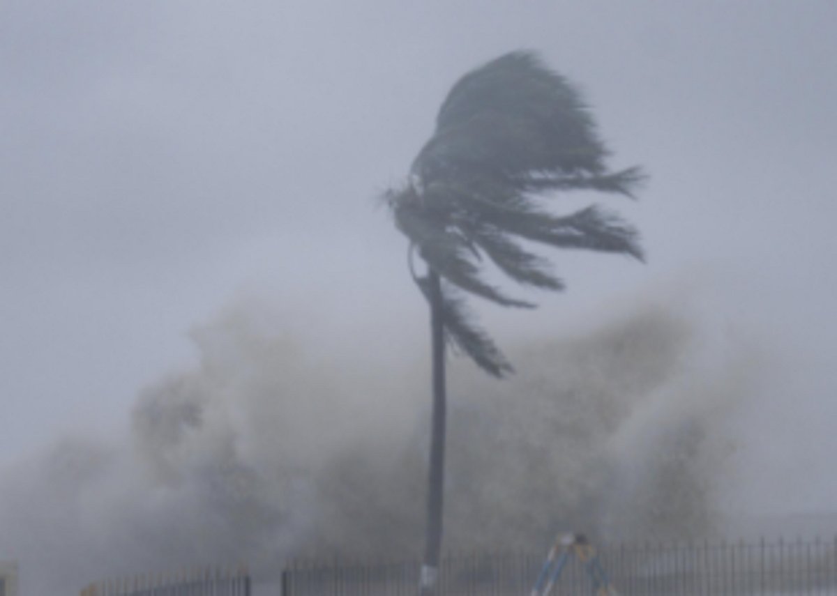 3 houses damaged at  Bandora, Khandola