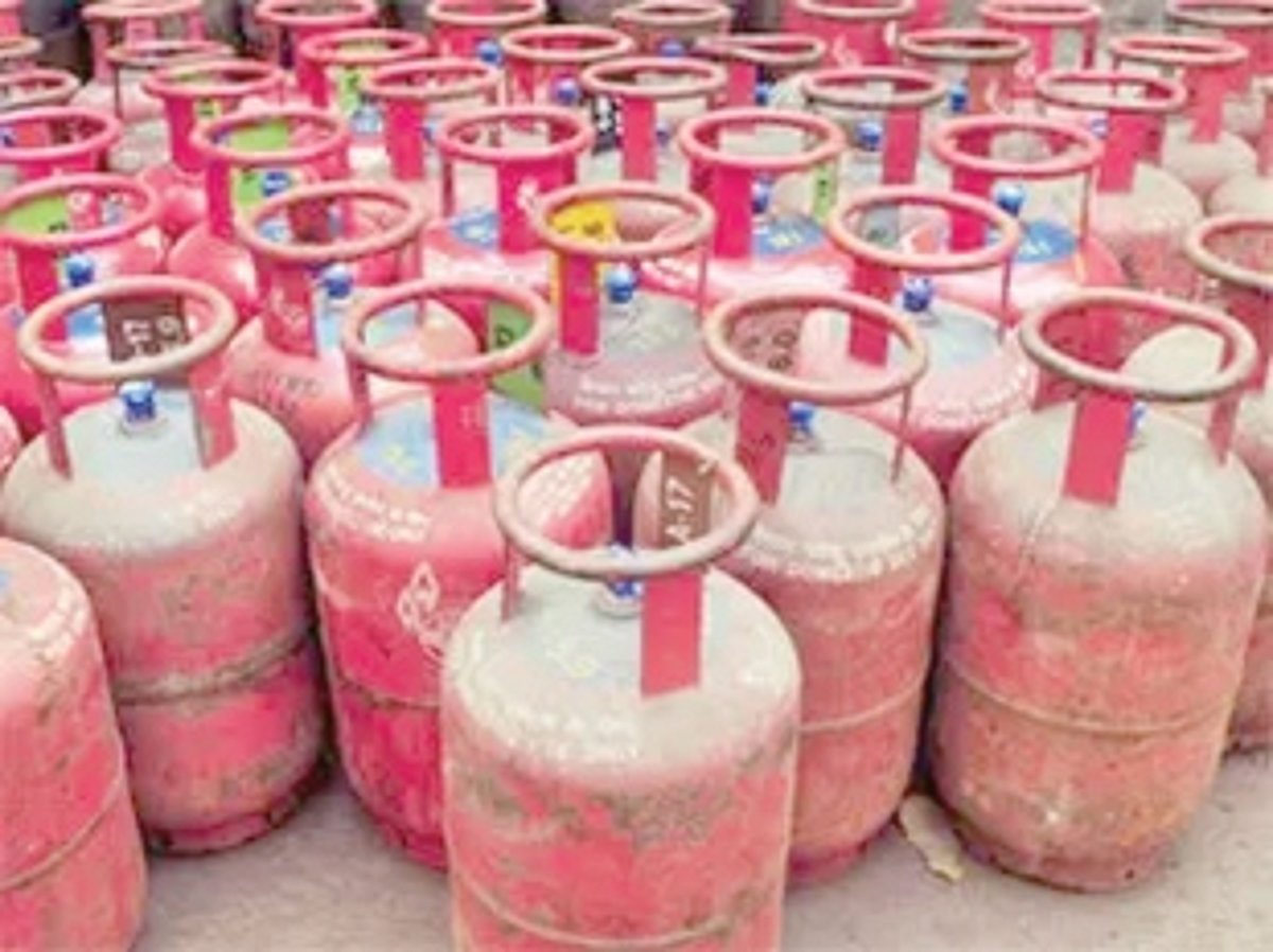 37,000 families to get 3 free cylinders from month-end