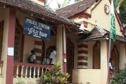 4 held in raid on gambling den