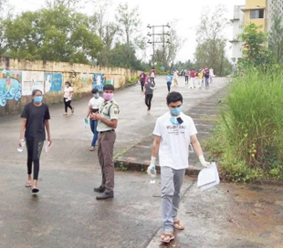 4,000 appear for NEET  in Goa