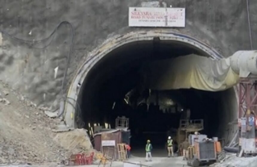 41 Workers Trapped in Uttarakhand Tunnel for 12 Days on Verge of Rescue as Final Phase Nears Completion 1 41 Workers Trapped in Uttarakhand Tunnel for 12 Days on Verge of Rescue as Final Phase Nears Completion