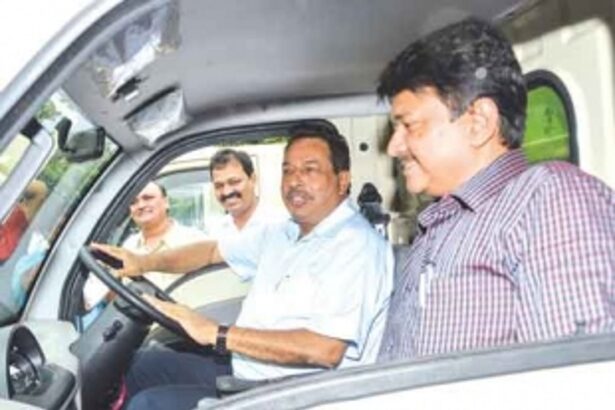 43 tippers distributed  to municipal bodies