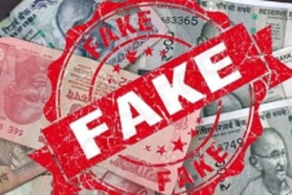 5 held for circulating fake currency