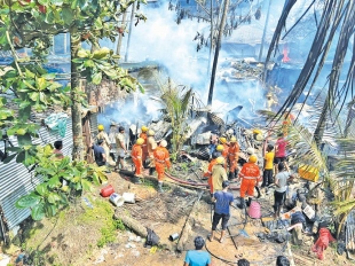 50 huts gutted in major fire at Agarvaddo-Calangute