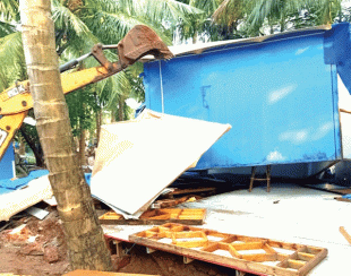 50 illegal structures razed to ground at Agonda beach
