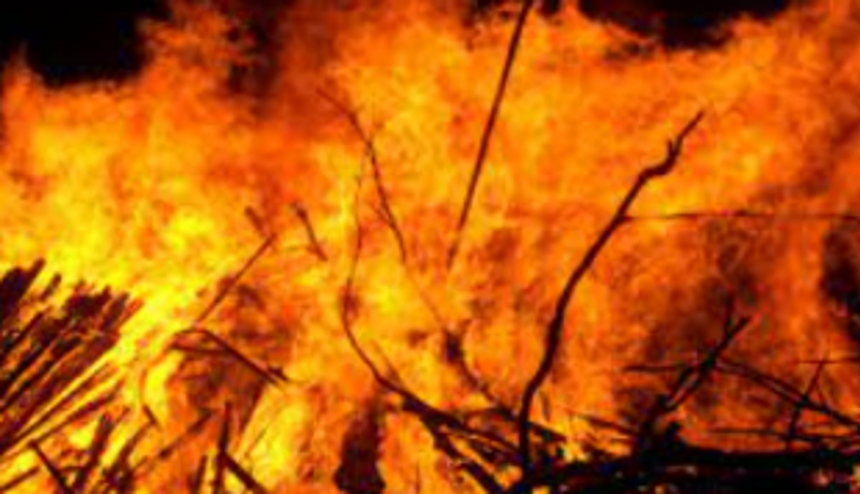 6 sheds gutted on Anjuna Beach