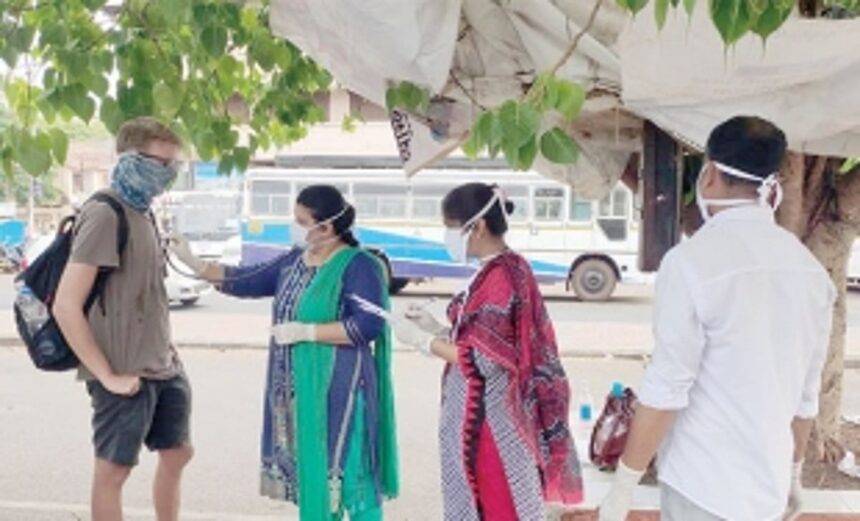 63 US nationals leave for Mumbai to fly home