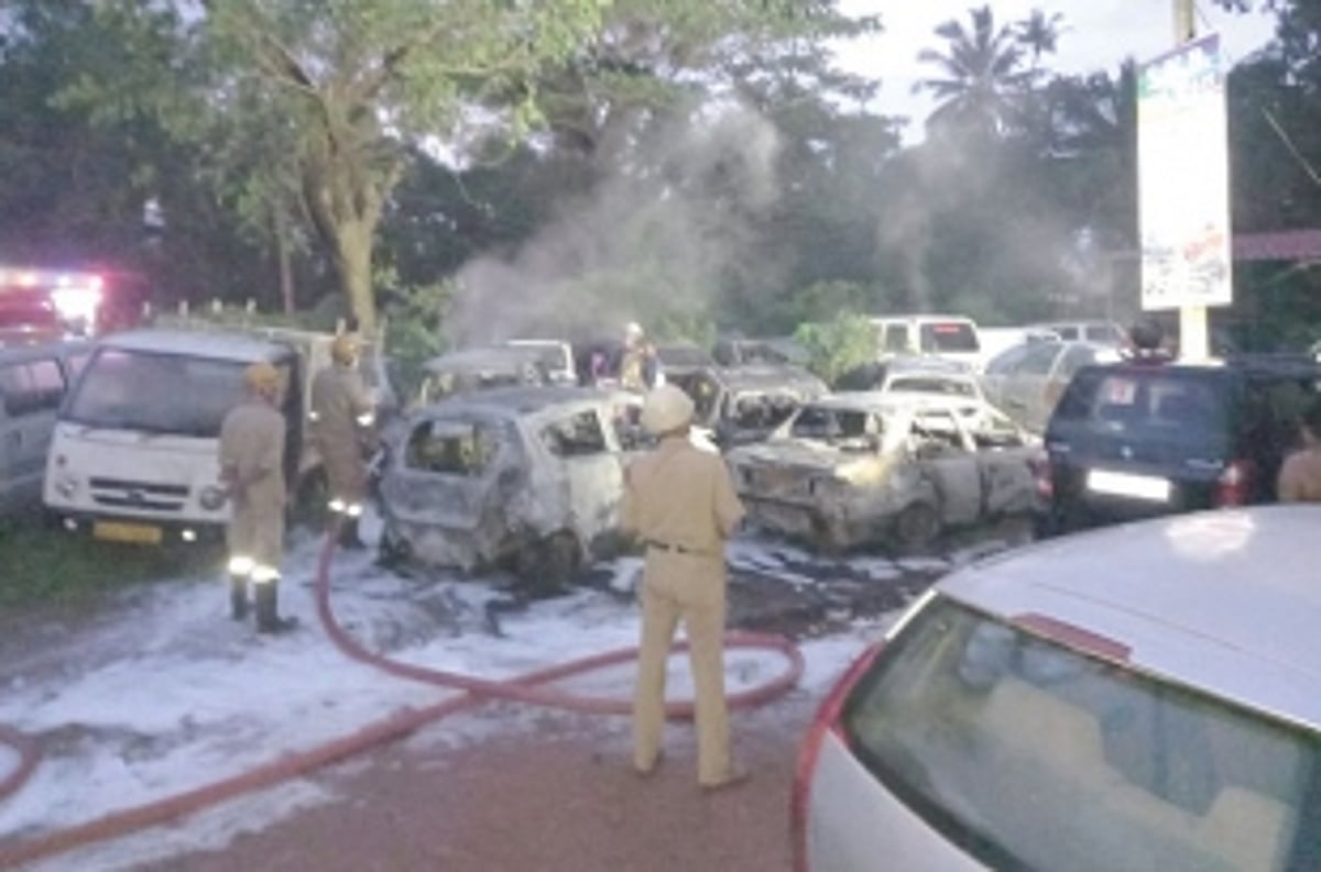 7 cars gutted at Chinchinim garage
