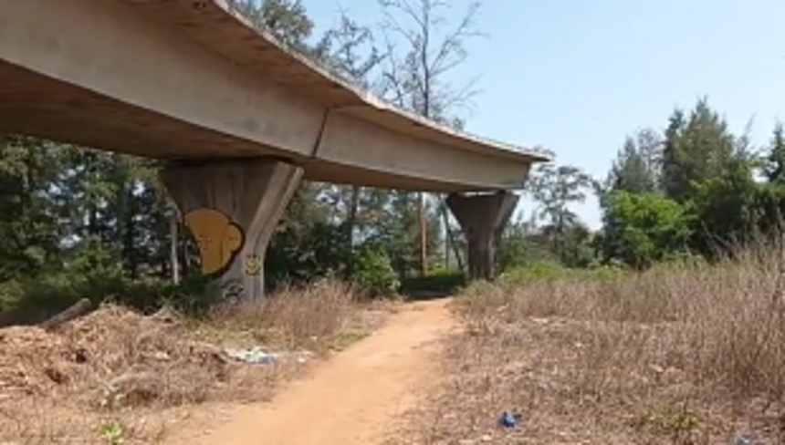 7 years on the Keri-Tiracol bridge stands incomplete