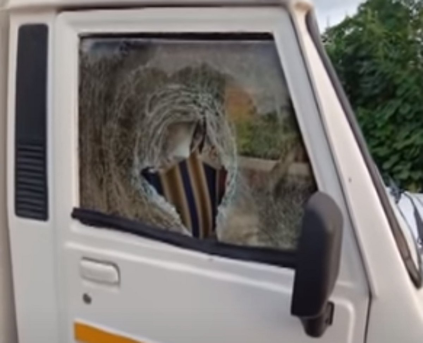 8 vehicles near wholesale fish market damaged