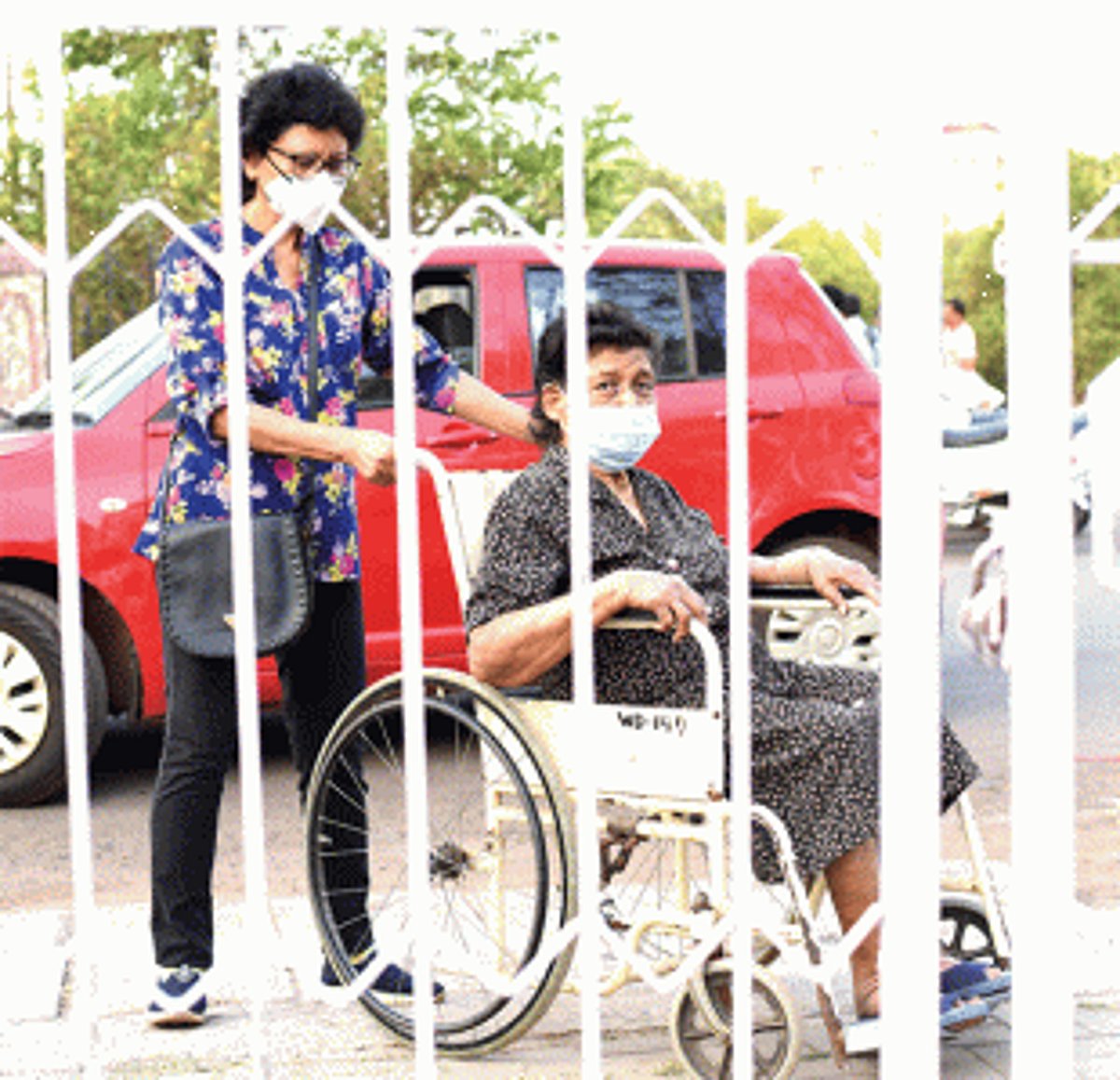 88-year-old woman waited on a wheelchair for  3 hours to vote...but wheels of justice didn’t move