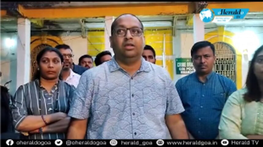 A day after registration of FIR, cops accused of assaulting Adv Sawant still roam free 1 A day after registration of FIR, cops accused of assaulting Adv Sawant still roam free