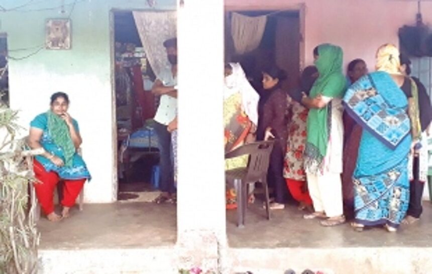 A flood of tears drowns mom Inacina in grief; as Chandor mourns collectively