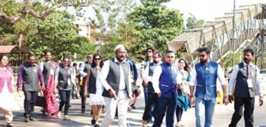 A last Roar; Go Vote!