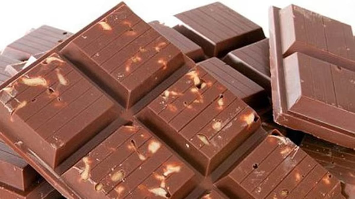 A little girl vomits blood after eating expired chocolates in Punjab